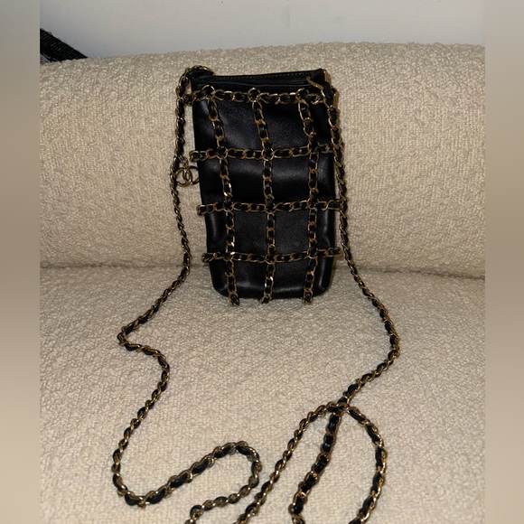 Chanel Tech me out bag 2019 - Picture 3 of 4